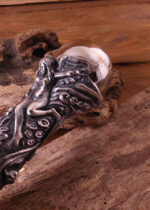 Merlino kardas su nedideliais defektais